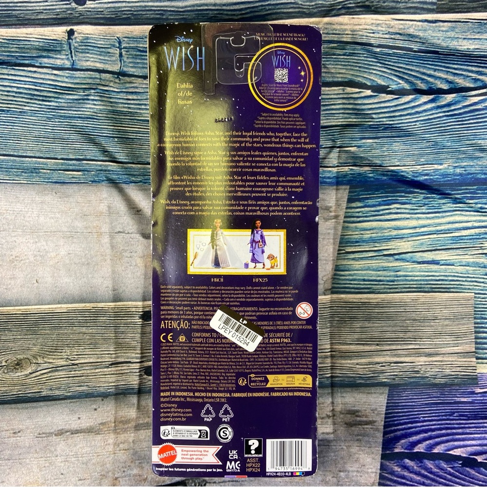 Disney’s Wish Dahlia doll new! - Picture 3 of 3